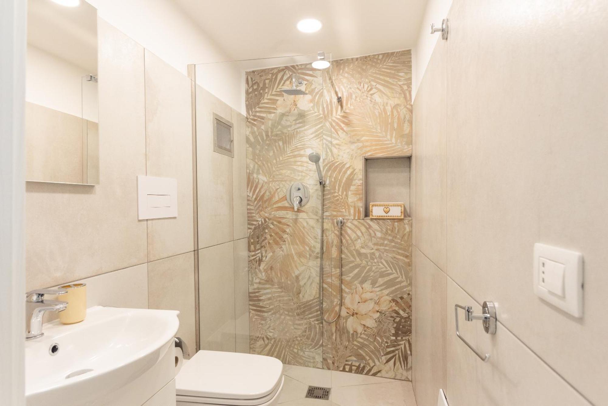 House Benedetta Centro Di Napoli Apartment Bagian luar foto